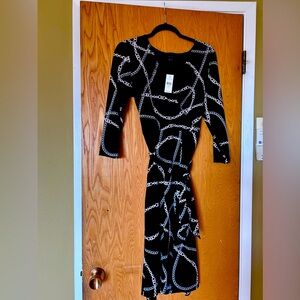 Ann Taylor dress, NWT, smoke free home